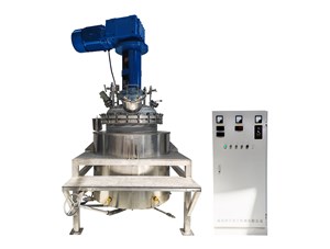 300L不銹鋼油浴電加熱機(jī)械密封反應(yīng)釜已完工發(fā)往佛山